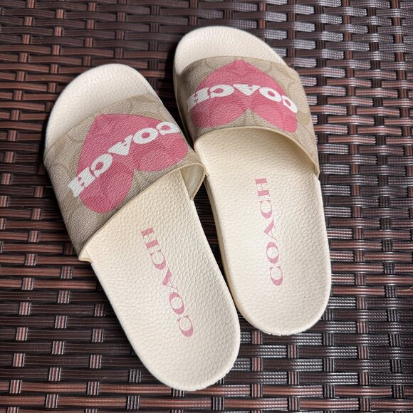 coach slipper with heart print cp825 - Picture 1 of 6